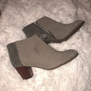 Snake skin gray booties